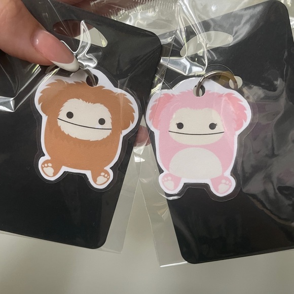 Custom Benny and Brina Keychains! - Picture 2 of 3